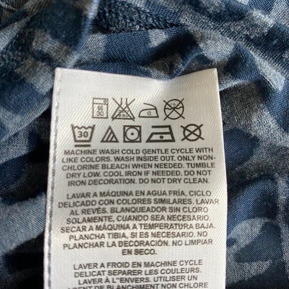 Vintage Y2K Guess Logo Print Top Women Size M Navy Fitted Paper Thin Half Sleeve - Picture 9 of 10